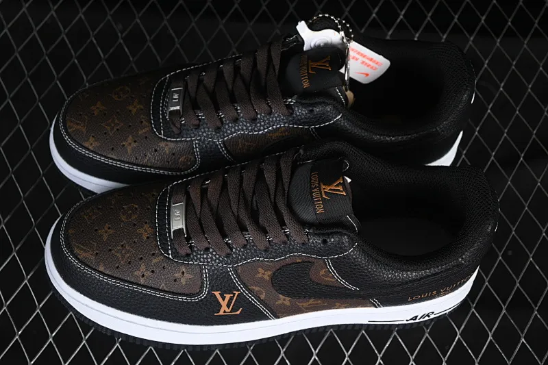 All categories Nk Air Force 1 Air Force series Nk Air Force 1 Low Air Force low-top Nike Air Force 1'07 Low LV joint classic black and brown Air Force 1 low-top casual sneakers CZ3986-002